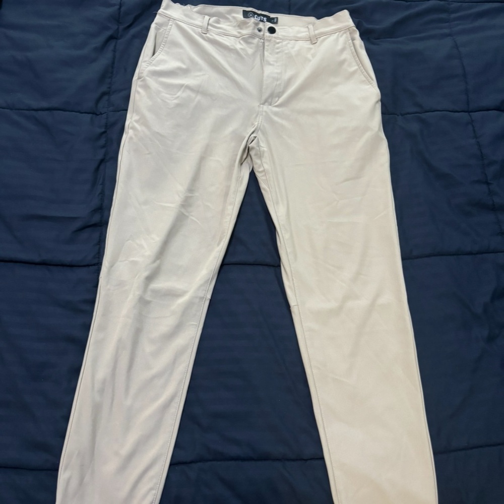 Cuts AO Jogger